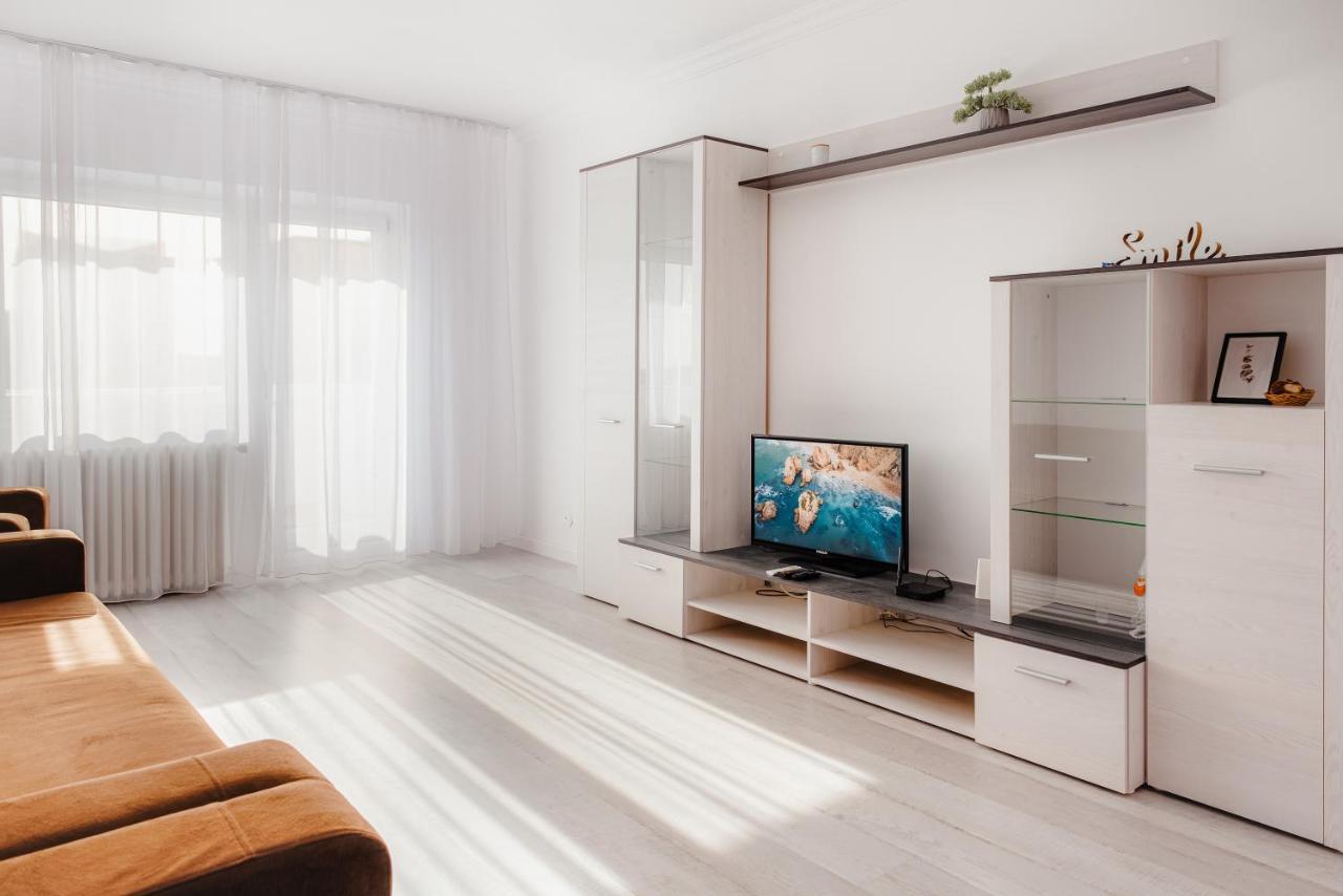 Apartament 2 Camere, Decomandat, In Zona Centrala ブカレスト エクステリア 写真